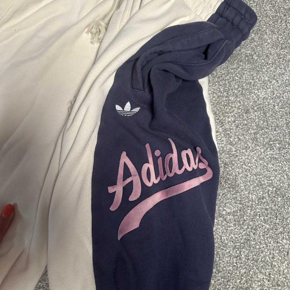 Adidas Sweatpants - Picture 3 of 4
